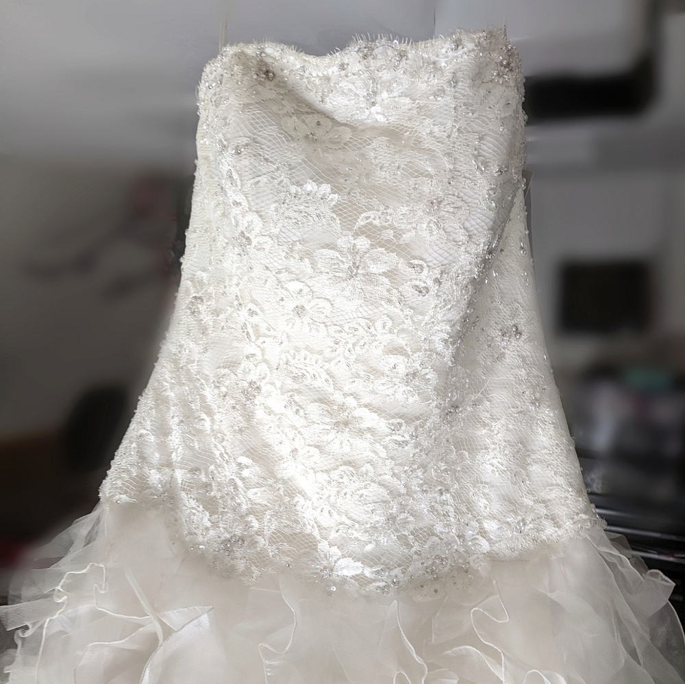 Ivory Wedding Dress- size 8